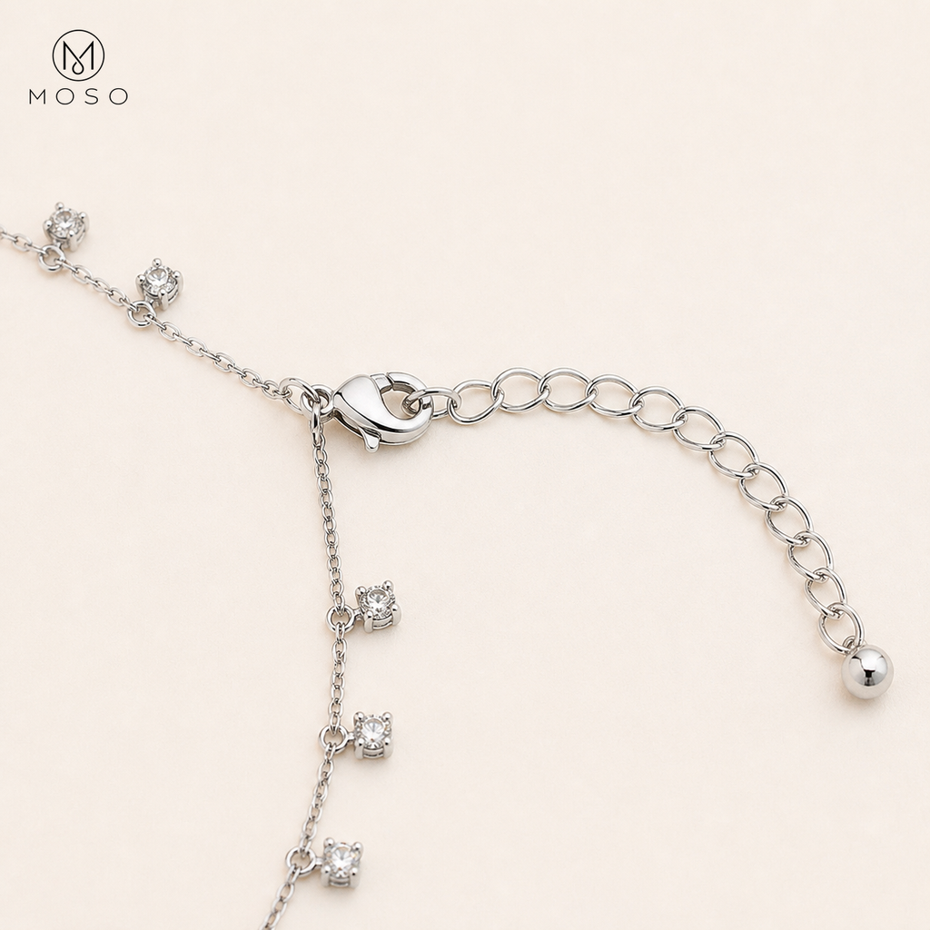 Aurora necklace lobster clasp and adjustable extender detail