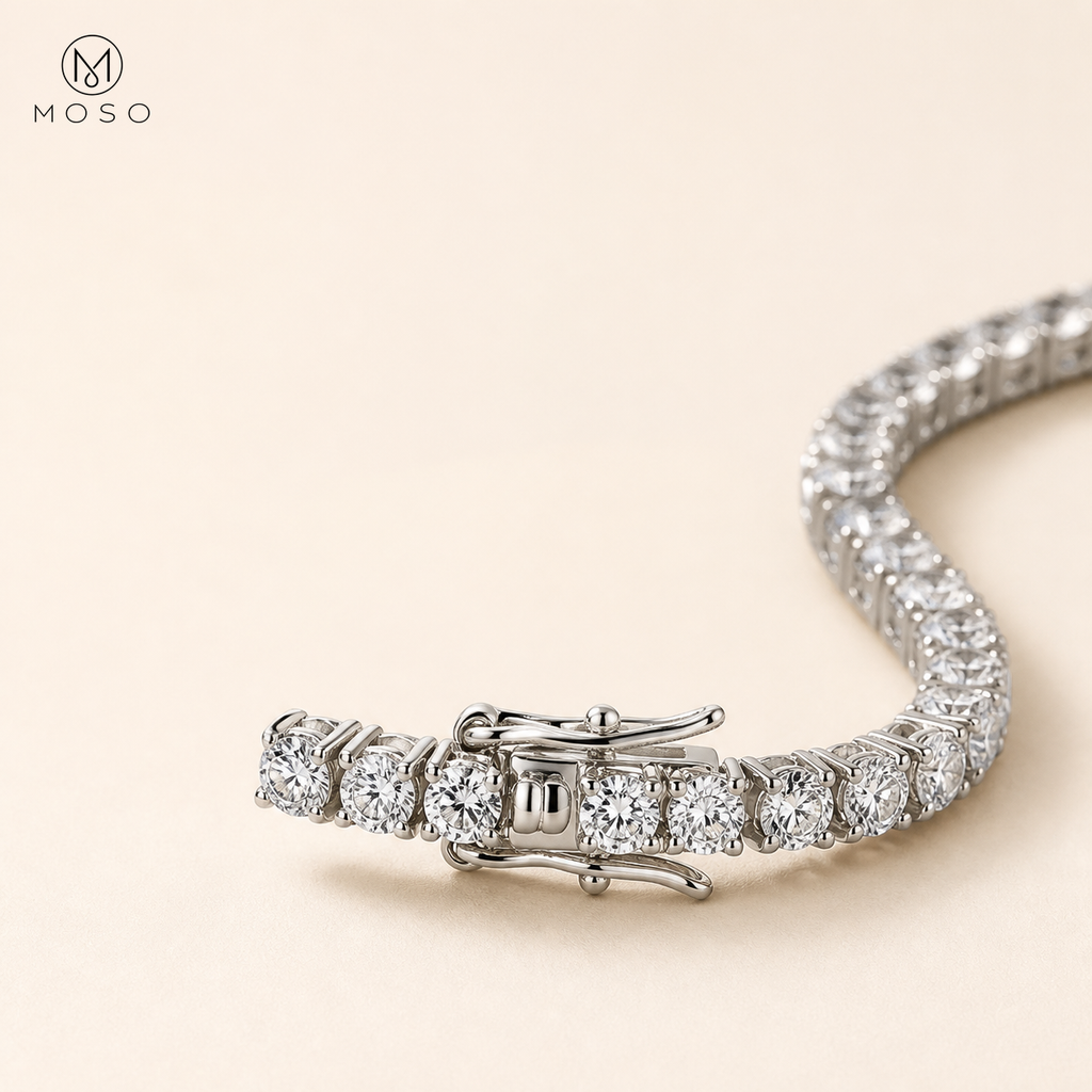 Hannah tennis bracelet box clasp and safety latch detail