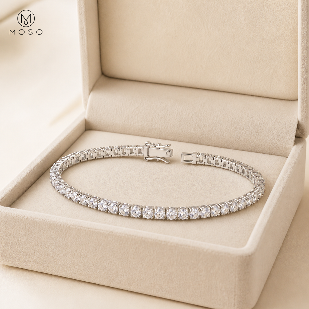 Hannah tennis bracelet in cream jewellery box