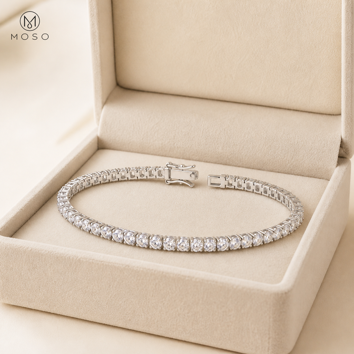 Hannah tennis bracelet in cream jewellery box