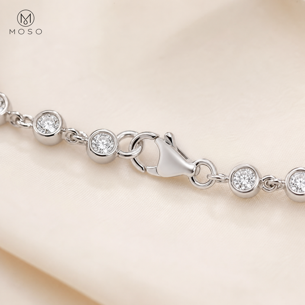 Hazel moissanite bubble necklace lobster clasp detail