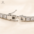 Layla tennis necklace box clasp and safety arms